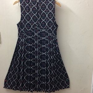 DR2 dress size medium